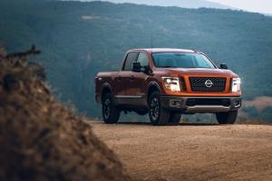 Nissan Titan Pro4X Crew Cab 2018 года